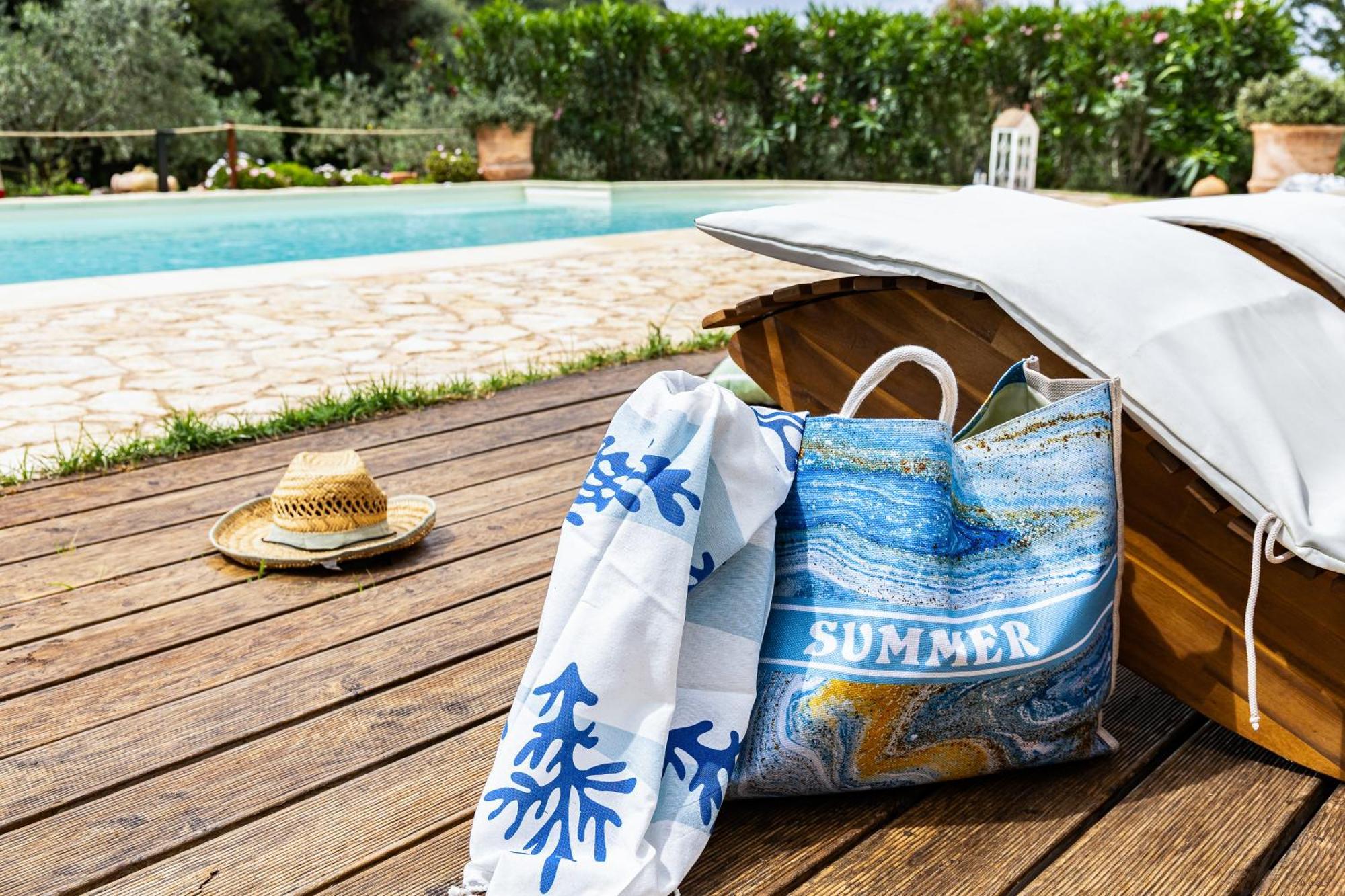 Saige , Piscina Con Idromassaggio